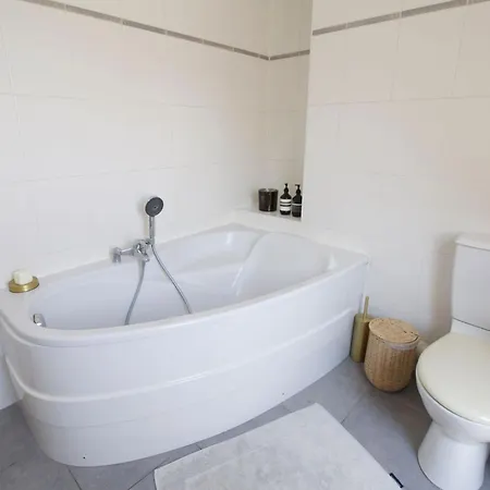 Apartment Triangle D'or Paris